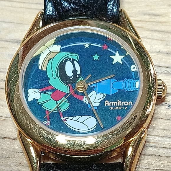 X Looney Tunes Marvin the Martian MOOD dial watch gold tone case 3 hand move - Picture 9 of 15